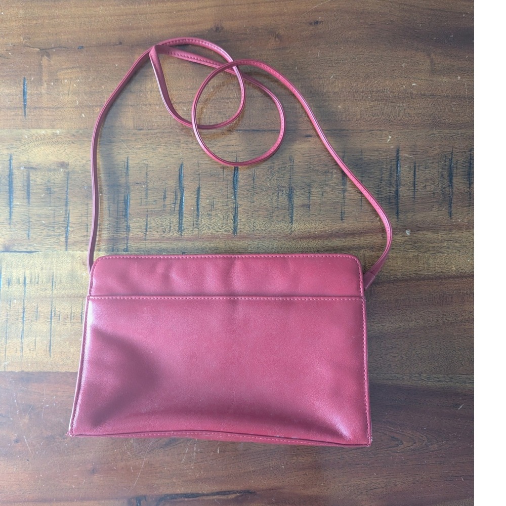 Vtg 90s Crossbody Bag Cherry Red Leather Purse Minimalist Chic Classic Retro